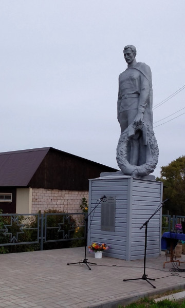 Памятник землякам, павшим в годы Великой Отечественной войны