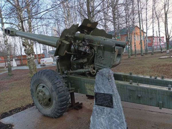 Мемориал памяти воинам – землякам, участникам боевых действия локальных воин и вооруженных конфликтов на территории РФ и за её пределами, исполнявших свой воинский долг ради мира на земле